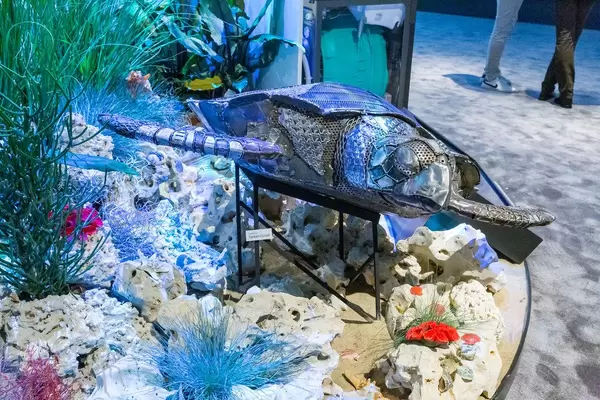 Recycled Art: Sea turtle created with metal and plastic by Sculptor and Painter Tarkan Güveli