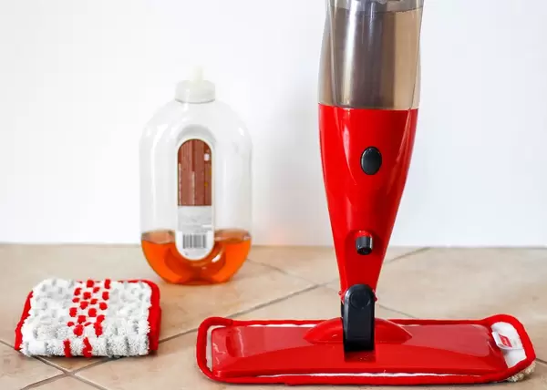 Red Cleaning Floor Mop