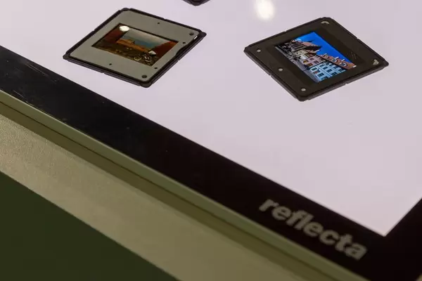 Reflecta Leuchtplatte mit Bildern an der Photokina in Köln