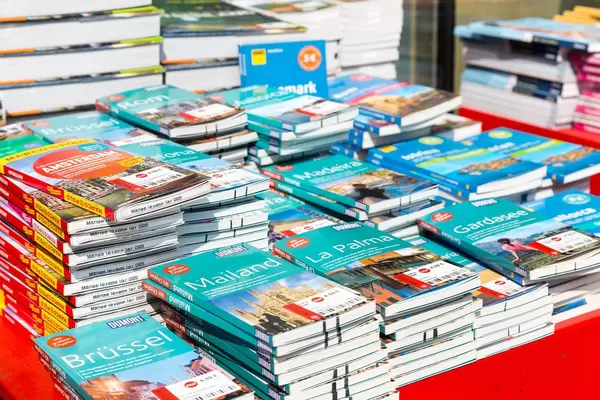 Reiseführer: Brüssel, Amsterdam, Mailand, La Palma, Madeira, Gardasee