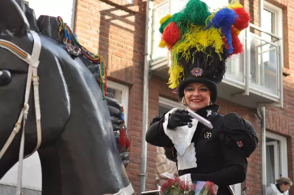 Reiterin am Rosenmontagszug 2012