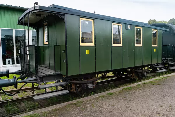 Retro green German Reich train carriage number 16