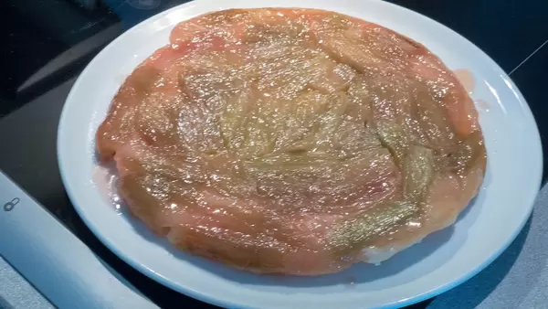 Rhubarb tart
