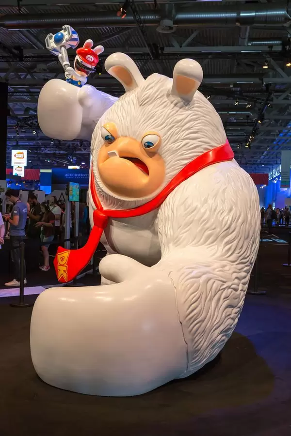Riesige Figur Mario + Rabbids Kingdom Battle - Gamescom 2017, Köln