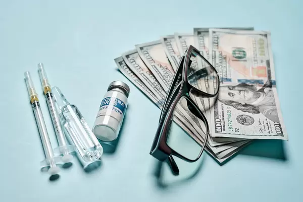 Rising global COVID-19 vaccine market