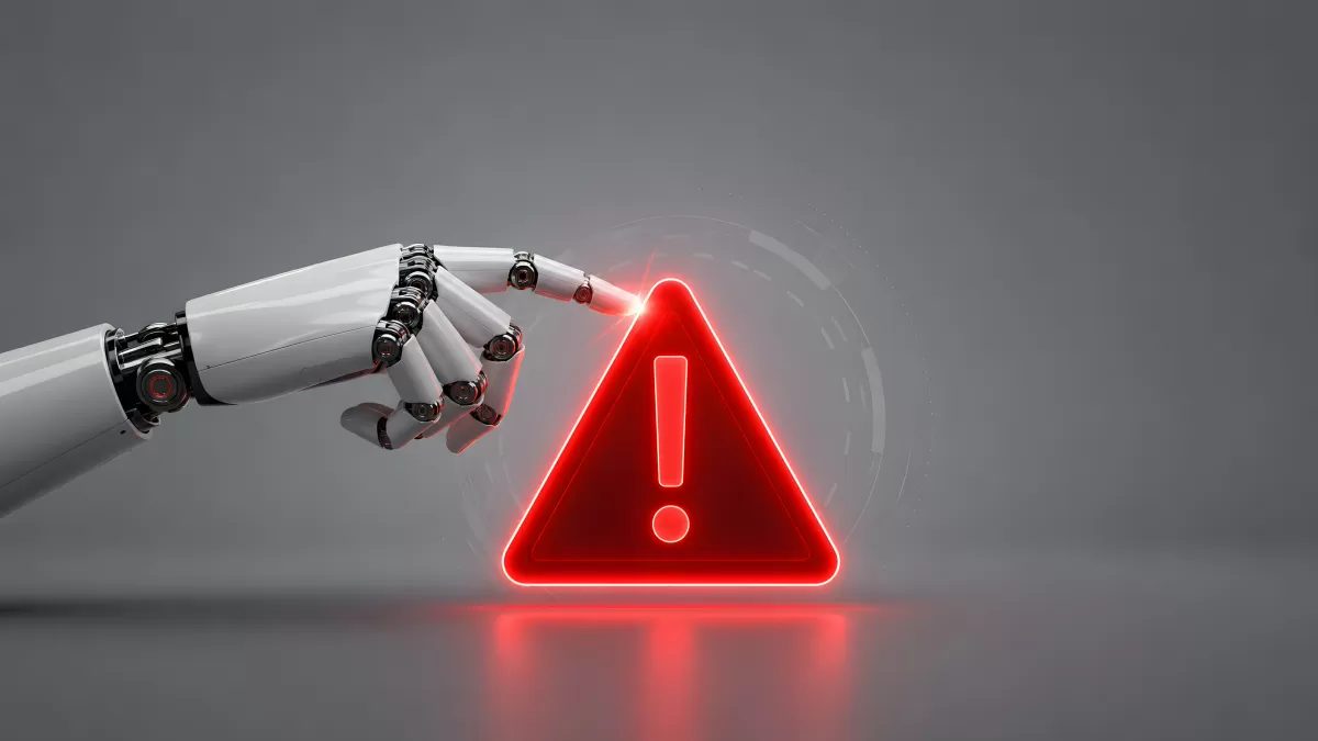 Roboterhand berührt leuchtendes Warnsymbol in Rot