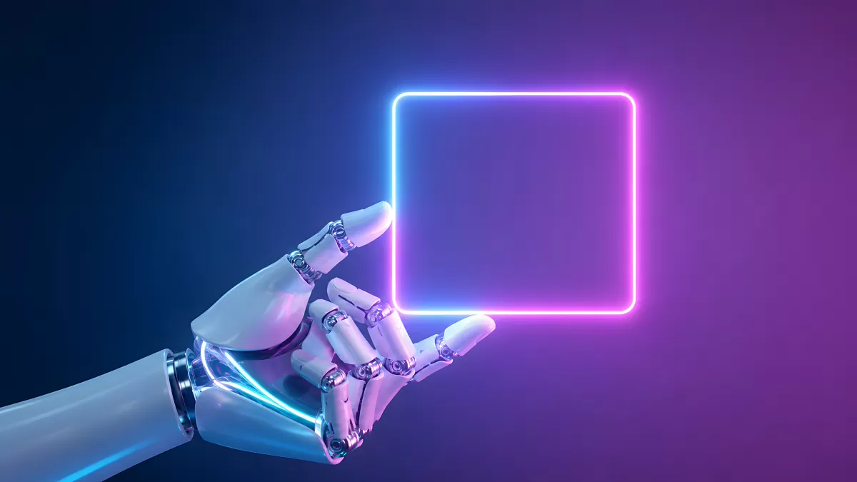 Roboterhand hält leuchtendes Neon-Quadrat in Blau-Lila