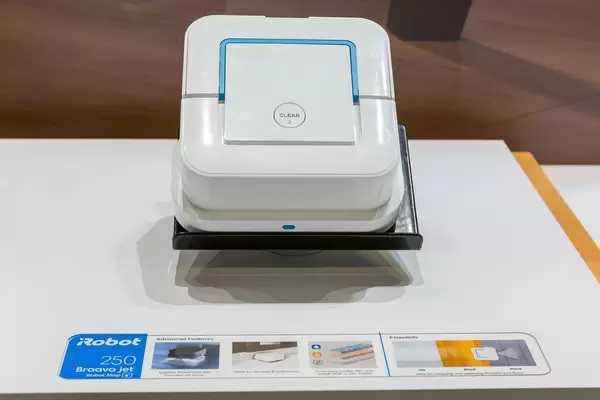 Robotic Mop for smart house cleaning: Robot 250 Braava jet