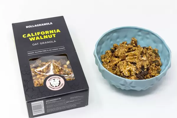 Rollagranola - Kalifornische Walnüsse mit Hafer Knuspercluster