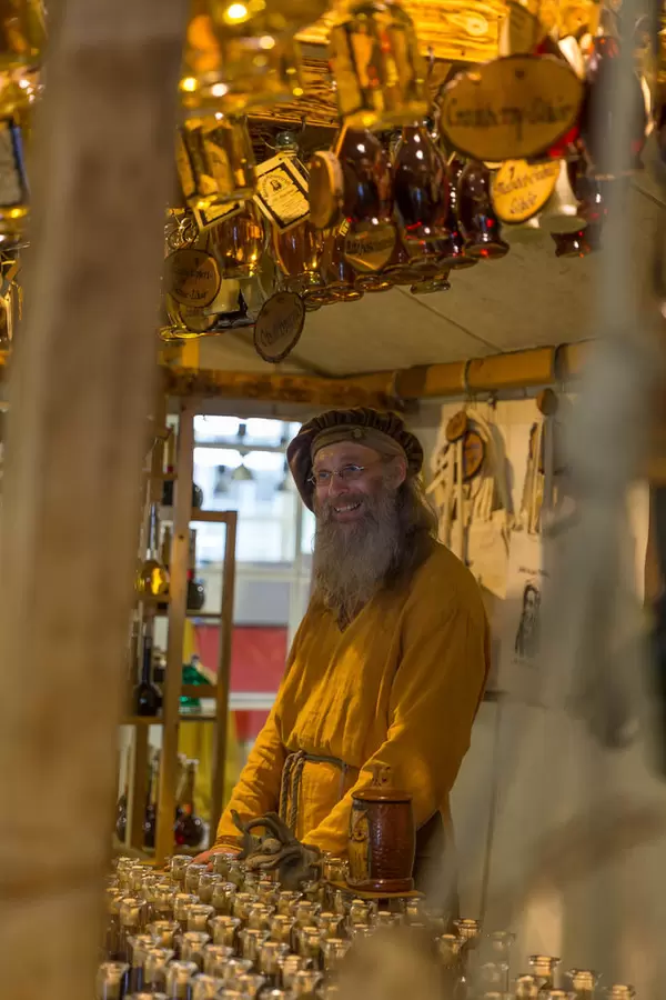 Rollenspiel-Getränkeverkäufer: Met, Zaubertränke und Co