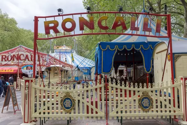 Roncalli-Zirkus auf dem Neumarkt in Köln