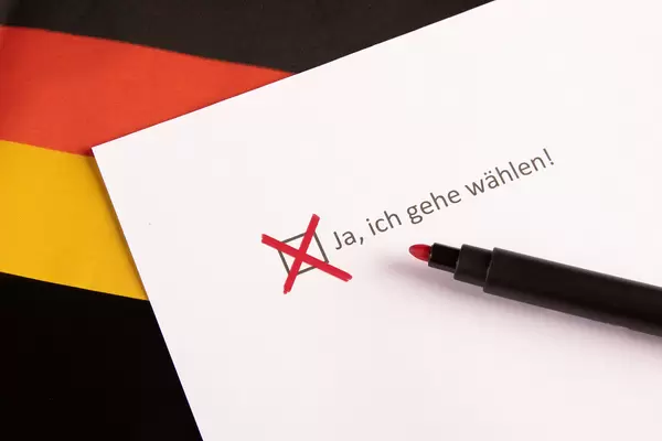 Rot Buntstift, Kreuz, Ja, ich gehe wählen!