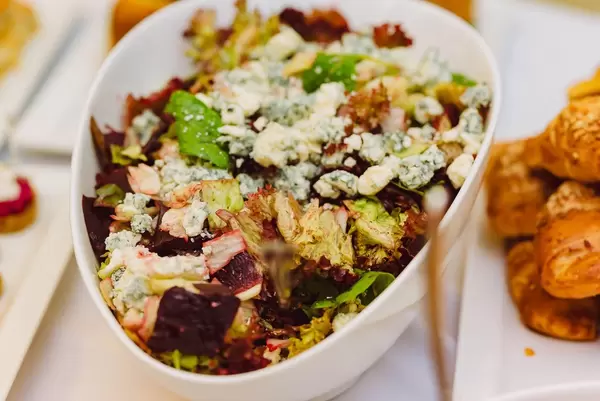 Rote Beete und Blauschimmelkäse - Salatmischung