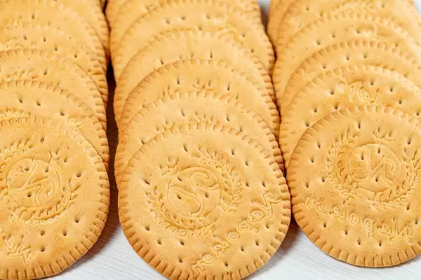 Round shaped cookies close up (Flip 2019)
