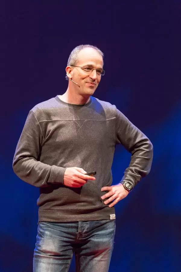 Roy Lenders - TEDxVenlo 2017