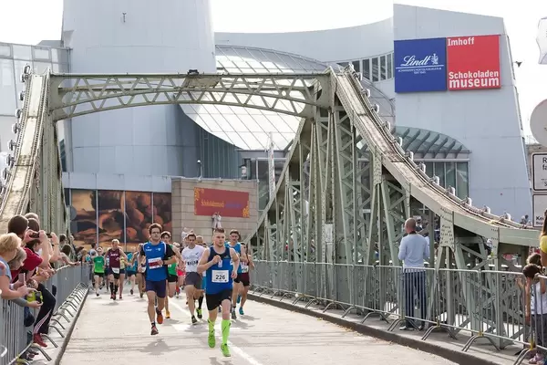 Runners at the Gerolsteiner Brückenlauf in Cologne, Germany