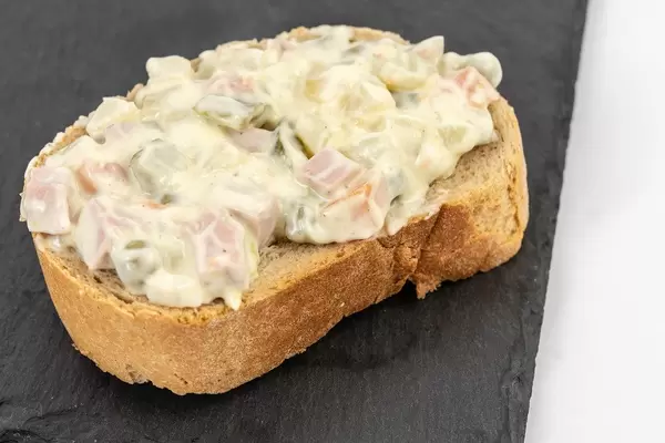 Russian Salad on the bread (Flip 2019)