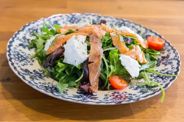 Salad with Salmon and Goat Cheese