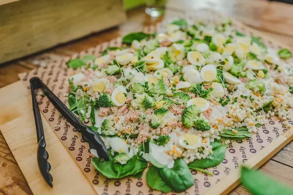 Salad With Tuna And Egg