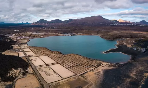 Salt lake Laguna de Janubio / Salzsee Laguna de Janubio