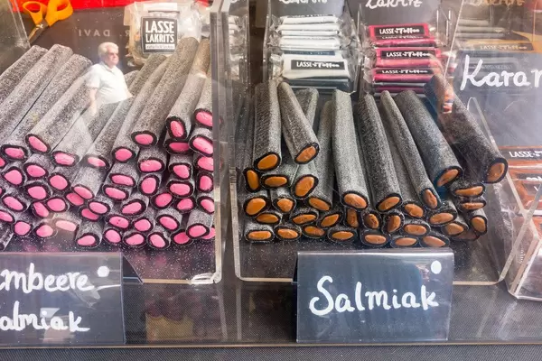 Salzige Lakritze verschiedener Geschmacksrichtungen - Straßenfest, Köln