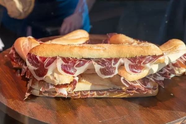 Sandwiches mit Schinkenspeck