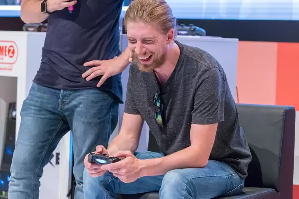 Sarazar having a lot of fun while playing Madden NFL 19