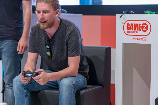 Sarazar playing Madden NFL 19 by EA Sports