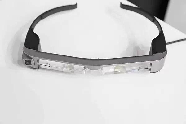 Schlichte AR-Brille für Videospiele