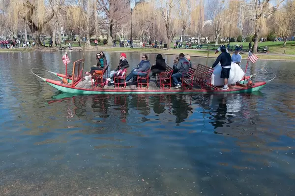 Schwan-Boot im Public Garden in Boston, USA