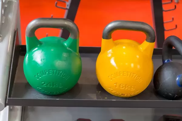 Schwere Kugelhanteln - FIBO Köln 2018