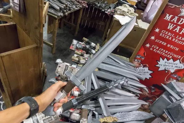 Schwerter und andere Rollenspiel-Waffen