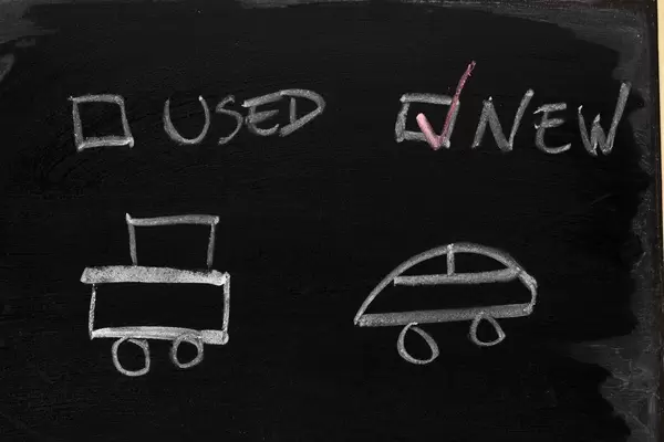 Schwierige Entscheidung: Gebrauchtwagen oder Neuwagen