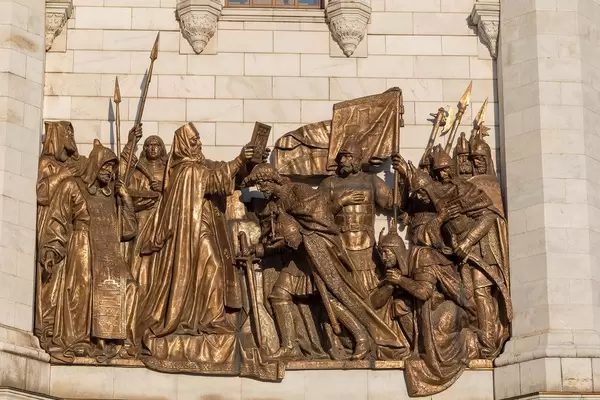 Sculptures above the entrance gate of the Cathedral of Christ the Saviour