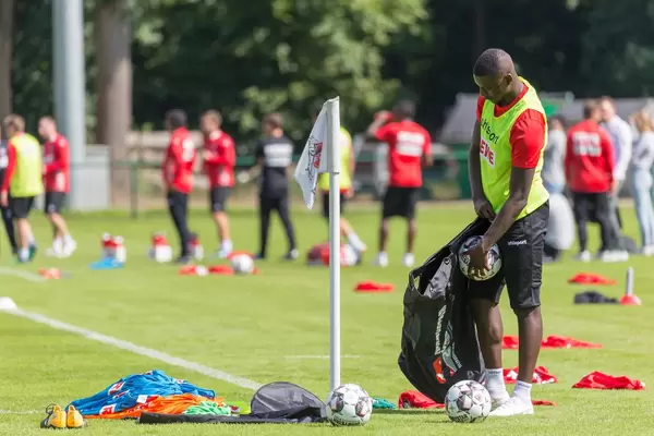 Sehrou Guirassy fetching additional soccer balls
