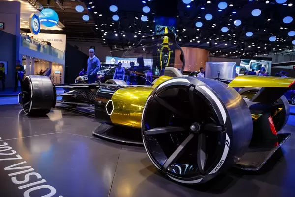 Seitenansicht des Konzeptes R.S. 2027 Vision von Renault