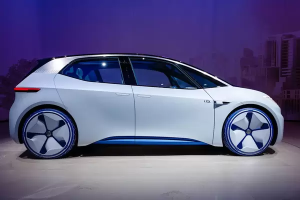 Seitenansicht vom neuen VW I.D. Elektroauto bei der IAA 2017 in Frankfurt am Main
