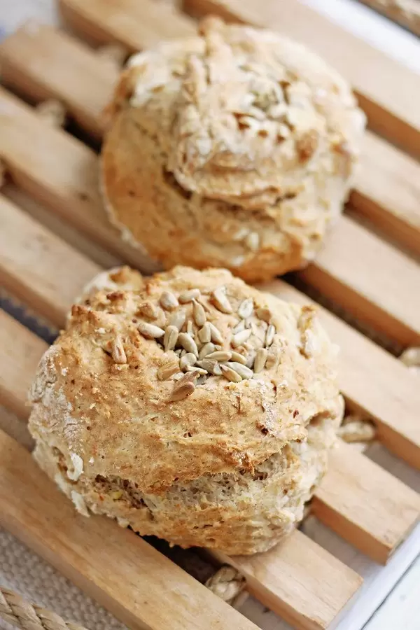 Selfmade baked buns with seeds
