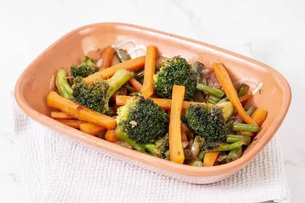 Served cooked Carrot with Green Beans Onions and Broccoli (Flip 2019)