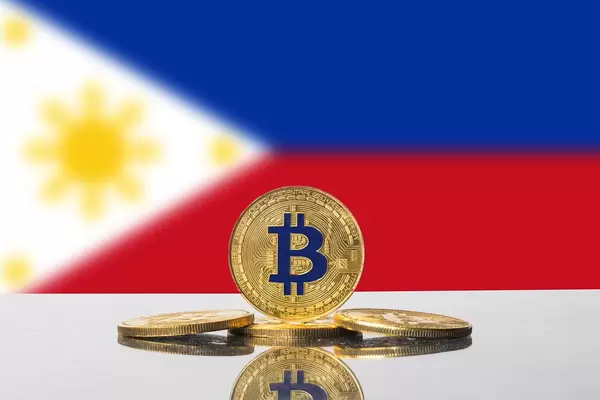 Set aus vier Bitcoins mit der Flagge der Republik der Philippinen im Hintergrund