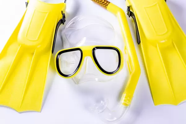 Set for children diving on the sea