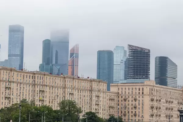 Skyline Moskaus vom Siegespark aus fotografiert