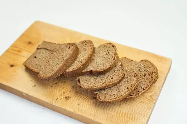 Sliced bread on the cutting board