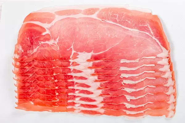 Slices of dried ham close-up (Flip 2019)