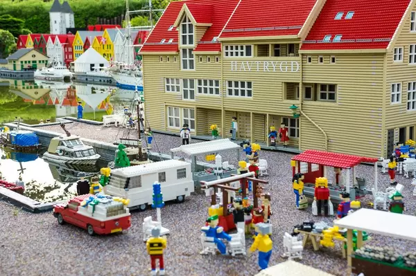 Small lego market in the city