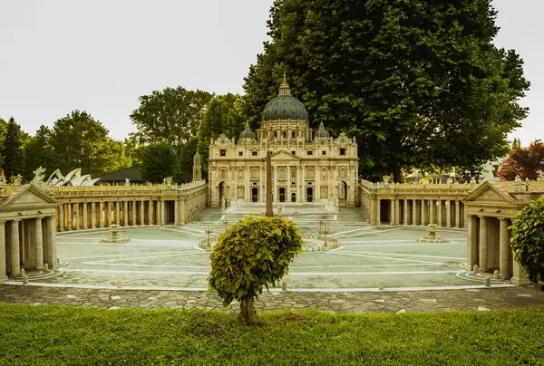 Small Vatican city centre