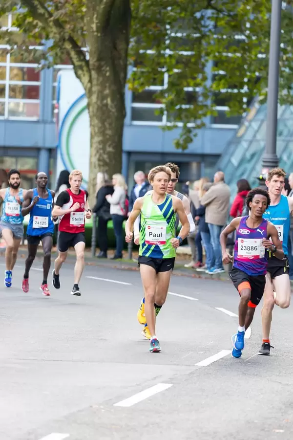 Snehotta Paul, Tsgay Dani, Kogei Stanley und Oubaha Idriss - Köln Marathon 2017