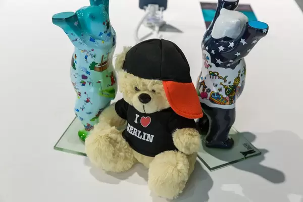 Souvenirs from the capital city of Germany: painted Berlin bears and teddy bears with "I love Berlin" shirt