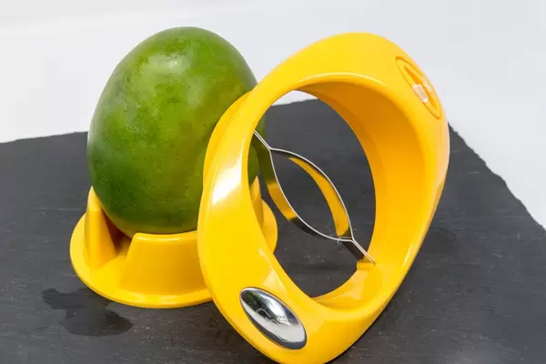 Spezielles Entkern Utensil für Mangos