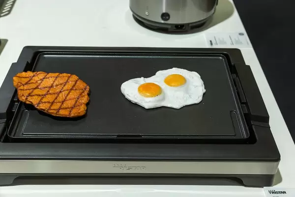 Spiegelei und Steak auf dem BP 2781 Tischgrill (Griddle) von Tristar